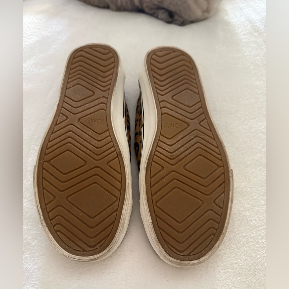 TOMS womens Leopard Print Slip-On Sneakers - Tan and Black - Picture 7 of 9